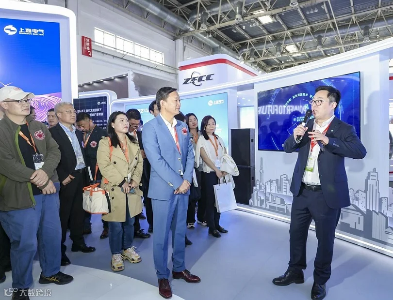 2026年北京新型储能大会暨展览会NES+展馆现场,专业观众参观实况