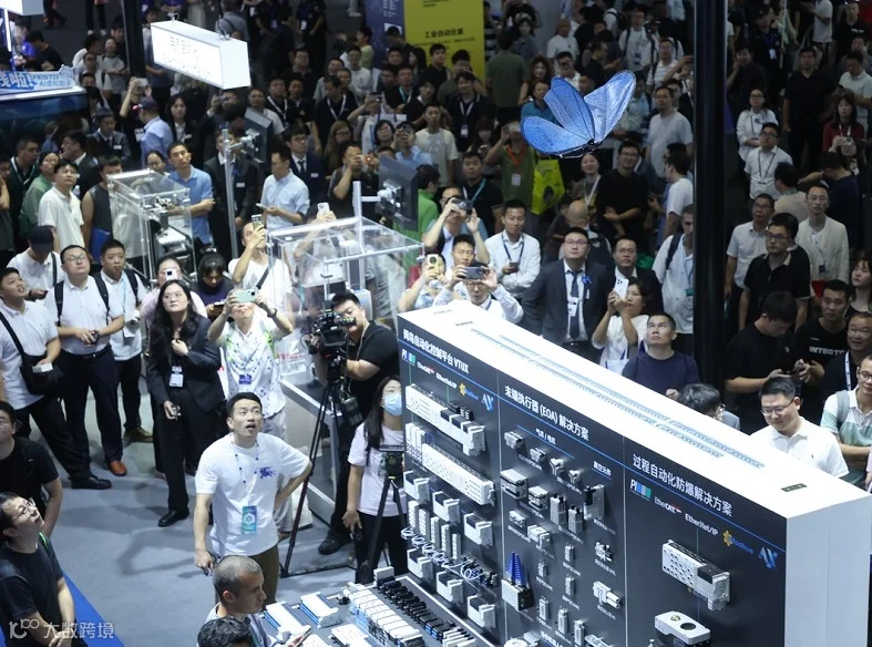 2026年上海国际数控机床与金属加工展览会MWCS展馆现场,专业观众参观实况