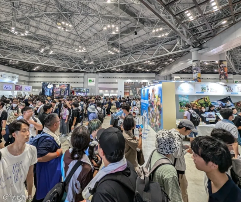 2026年日本东京国际冬季漫画展ComiketComic Market展馆现场,专业观众参观实况
