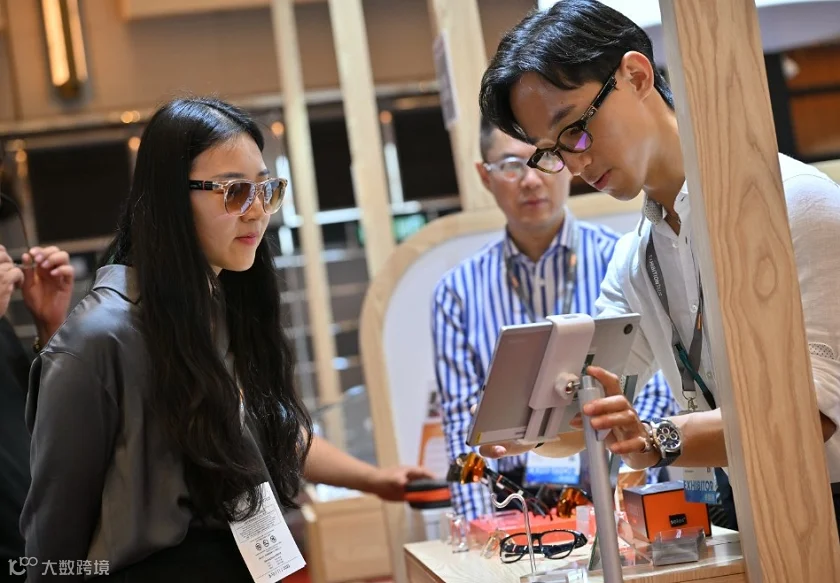 2026年香港国际眼镜展Hong Kong Optical Fair展馆现场,专业观众参观实况