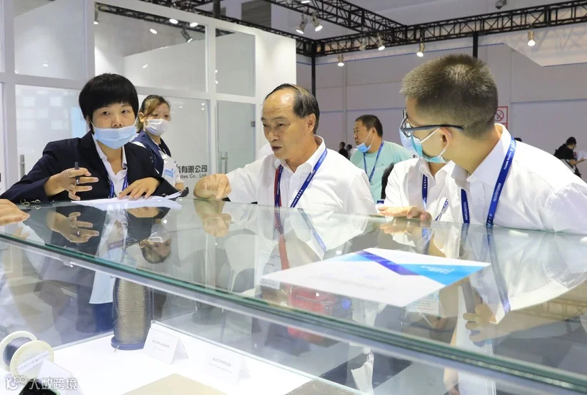 2026年中国(上海)国际复合材料工业技术展CCEChina Composites Expo展馆现场,专业观众参观实况