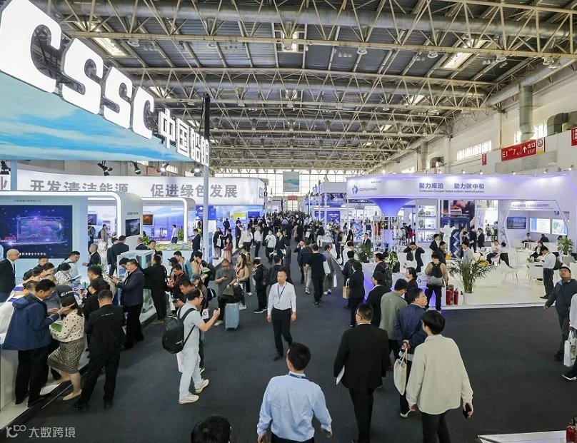 2026年北京新型储能大会暨展览会NES+展馆现场,专业观众参观实况