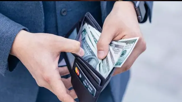 知名银行一夜破产，卖家恐慌，电商平台延迟打款