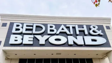 Overstock 在拍卖会上以 2150 万美元的出价赢得 Bed Bath & Beyond IP