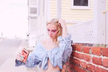 11