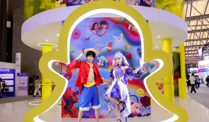 Snapchat 携“巨型 AR 魔镜” 空降 ChinaJoy， 成 B2B 展馆最热展台之一