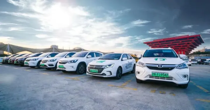 与BBA较高下：造车新能源征战海外2.0｜出海专题