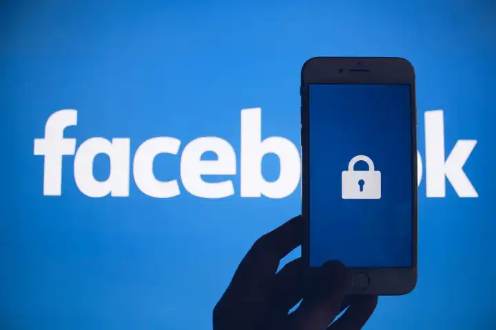 探索Facebook开户政策：企业如何顺利合规入驻平台