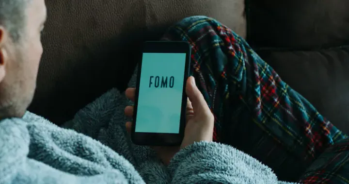 大多数社交媒体用户承认，如果它不存在，他们会更高兴