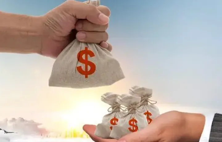 “500美金的广告投入带来1100美金的销售金额，运营该怎么调整？”