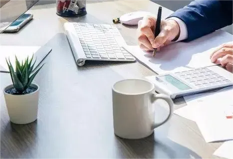 关于价格调整：只有有利润有销量，价格可以持续不动