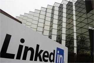 LinkedIn发中文测试版网站 国外商务社交在中国走不通 缺乏发展土壤