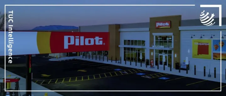 “股神”巴菲特开年买下一家物流公司！透露出什么信号？