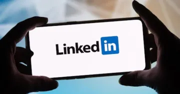 LinkedIn 尝试使用生成式人工智能集成工具来帮助用户撰写动态帖子