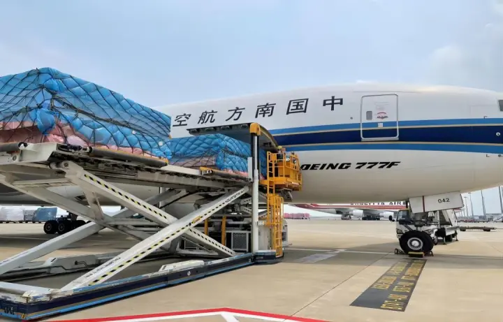 南航物流拟分拆上市；Tik Tok重组电商部门