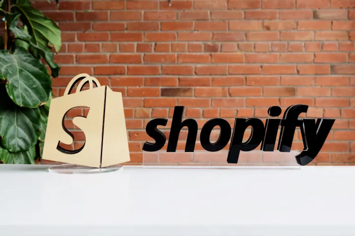 Shopify上线Flexport应用程序，提供跨境物流一站式解决方案