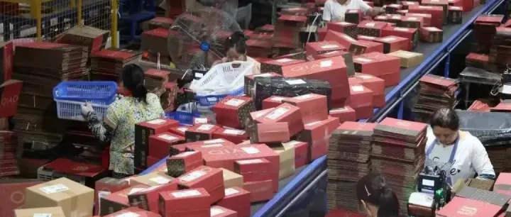 谁在承受电商低价战的代价