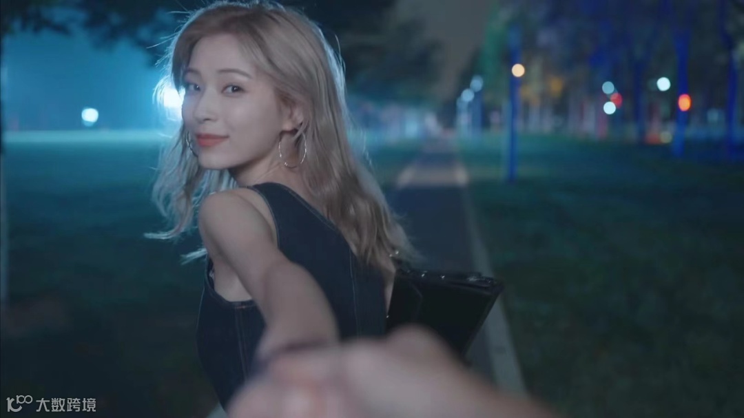 在互动游戏里玩短剧看网文 这场赛博恋爱让男性向市场崛起了