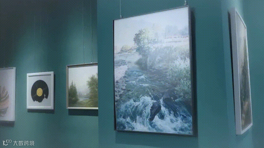 在互动游戏里玩短剧看网文 这场赛博恋爱让男性向市场崛起了