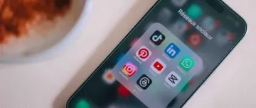 美国人都在玩这些?总统爱用Facebook,年轻人拥护Tik Tok