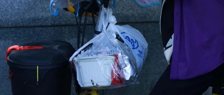 从外卖骑手被困中，我看到了无一人幸免的恐怖未来！