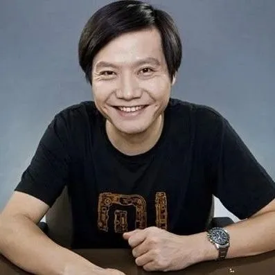 戴口罩直播1天卖3亿的雷军，像极了曾经的李嘉诚