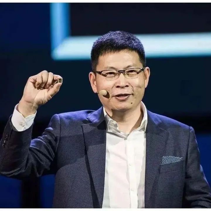 余承东，再造华为“复仇者联盟”