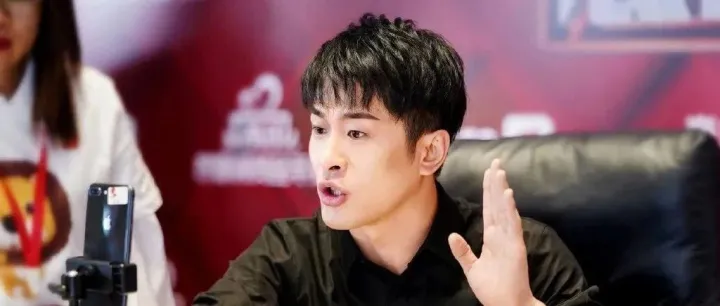 辛巴曝光快手造假，直播间被封