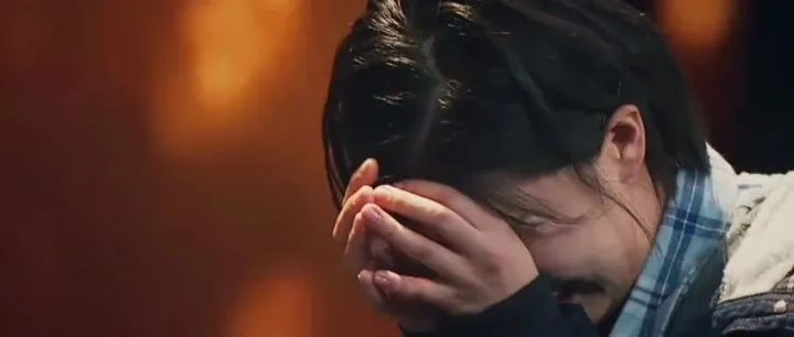 女孩子们当心！直播带货对你们的脸下手了！