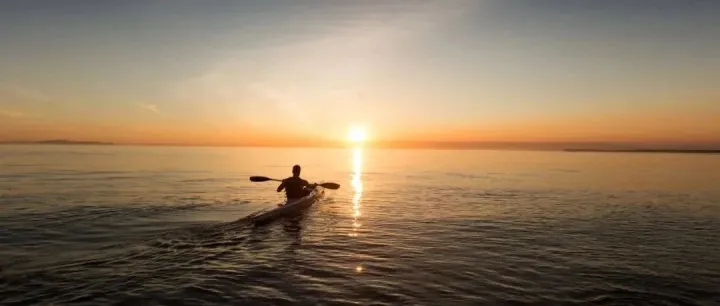 从10平米蜗居，到年入2千万…这群宝藏外贸人身上有着太多不可思议……