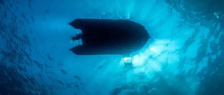 “泰坦潜艇”玩具走红TikTok，Temu打骨折在卖