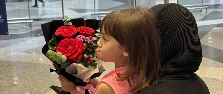 中产卖车卖房卖家当，布局海外都是为了他的崽儿啊…