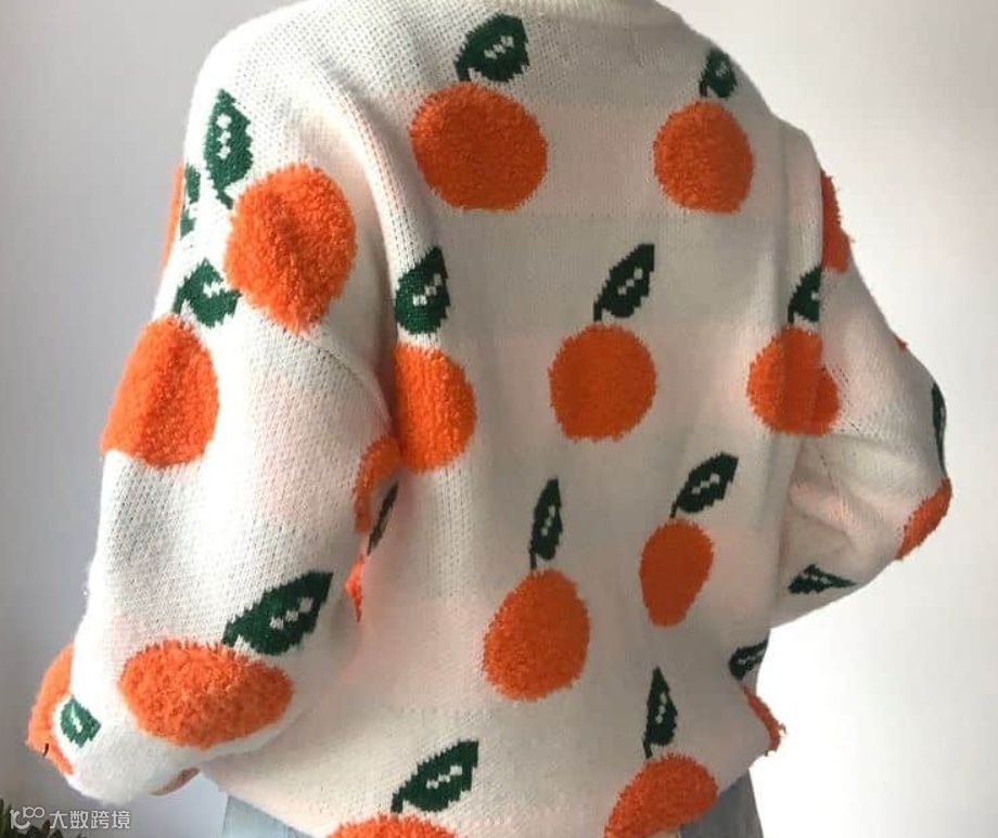 凭一件橙色毛衣引爆TikTok,它不仅只是SHEIN的“后浪”