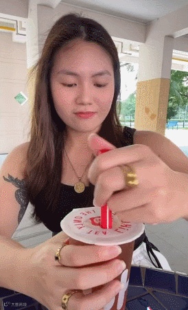 10秒视频一夜爆红！“波霸吸管”在 TikTok 赢麻了