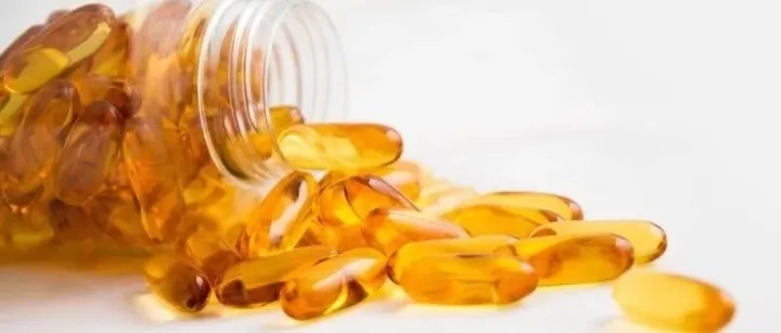 美国医疗大揭秘：保健品为何成为全民“新宠”？