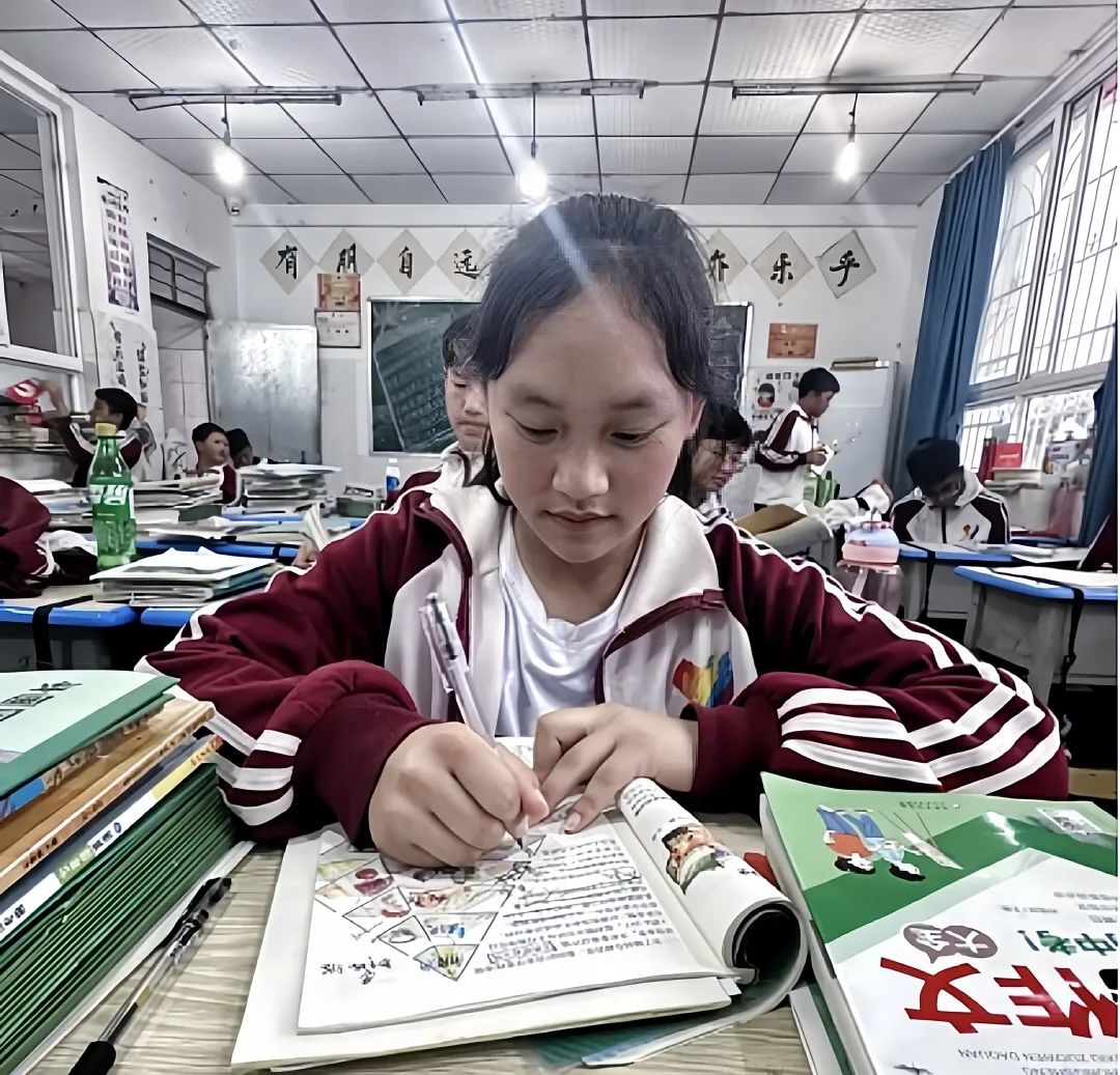 多普达公益资助凉山学子,点亮求学之路