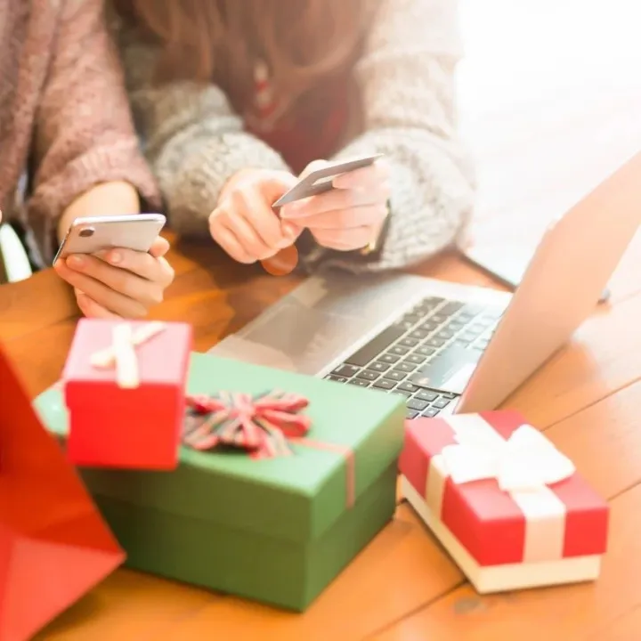 悲观者正确，乐观者赚钱：CNBC美国商家旺季调研报告（精华版）