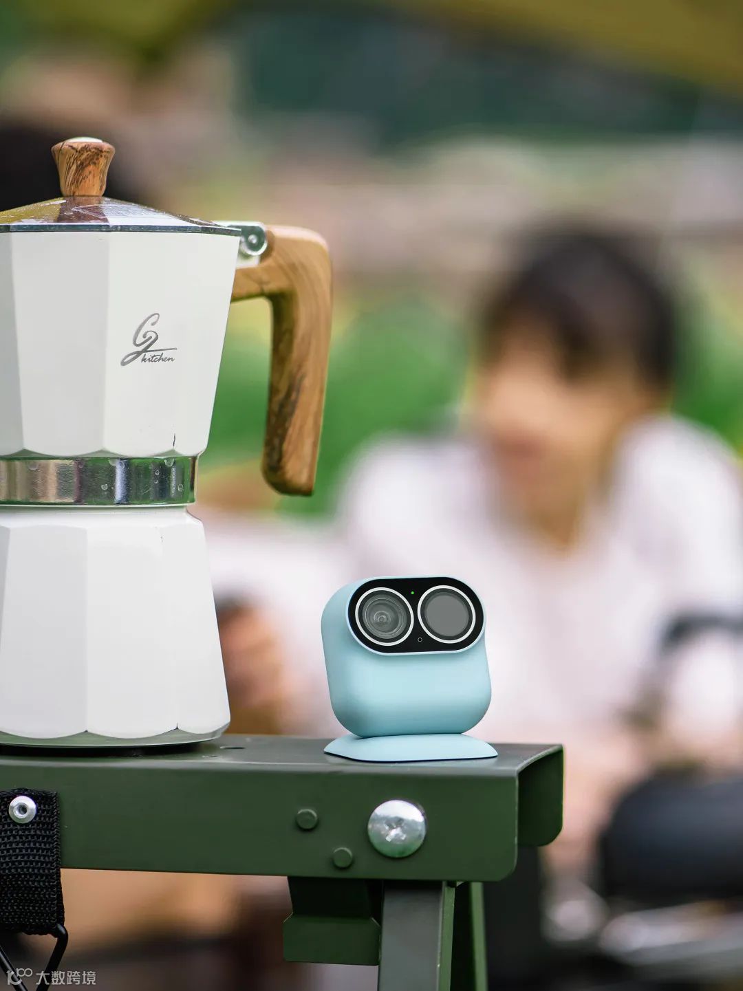 我们终于复活了【小默】,这次,他叫魔法相机