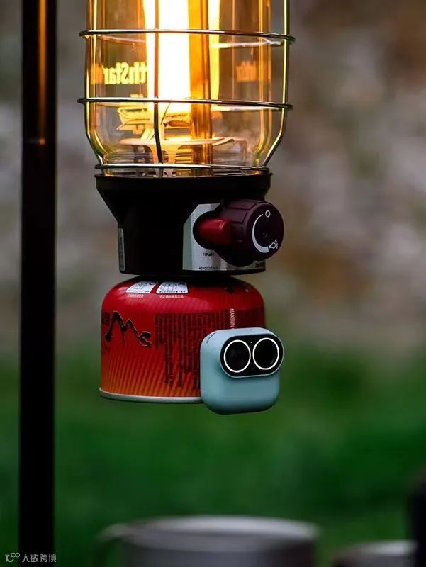 我们终于复活了【小默】,这次,他叫魔法相机