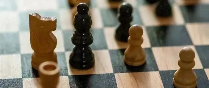 竞争提速，亚马逊、零售电商平台与Shopify正掀起三国杀