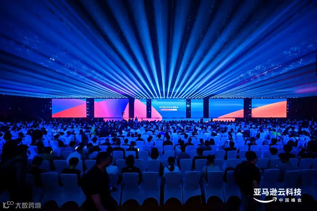 LinkFox AI 闪耀亮相2024亚马逊云科技中国峰会,共建 AI 创新之路!