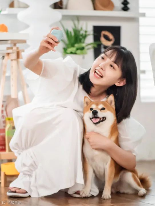 我们终于复活了【小默】,这次,他叫魔法相机