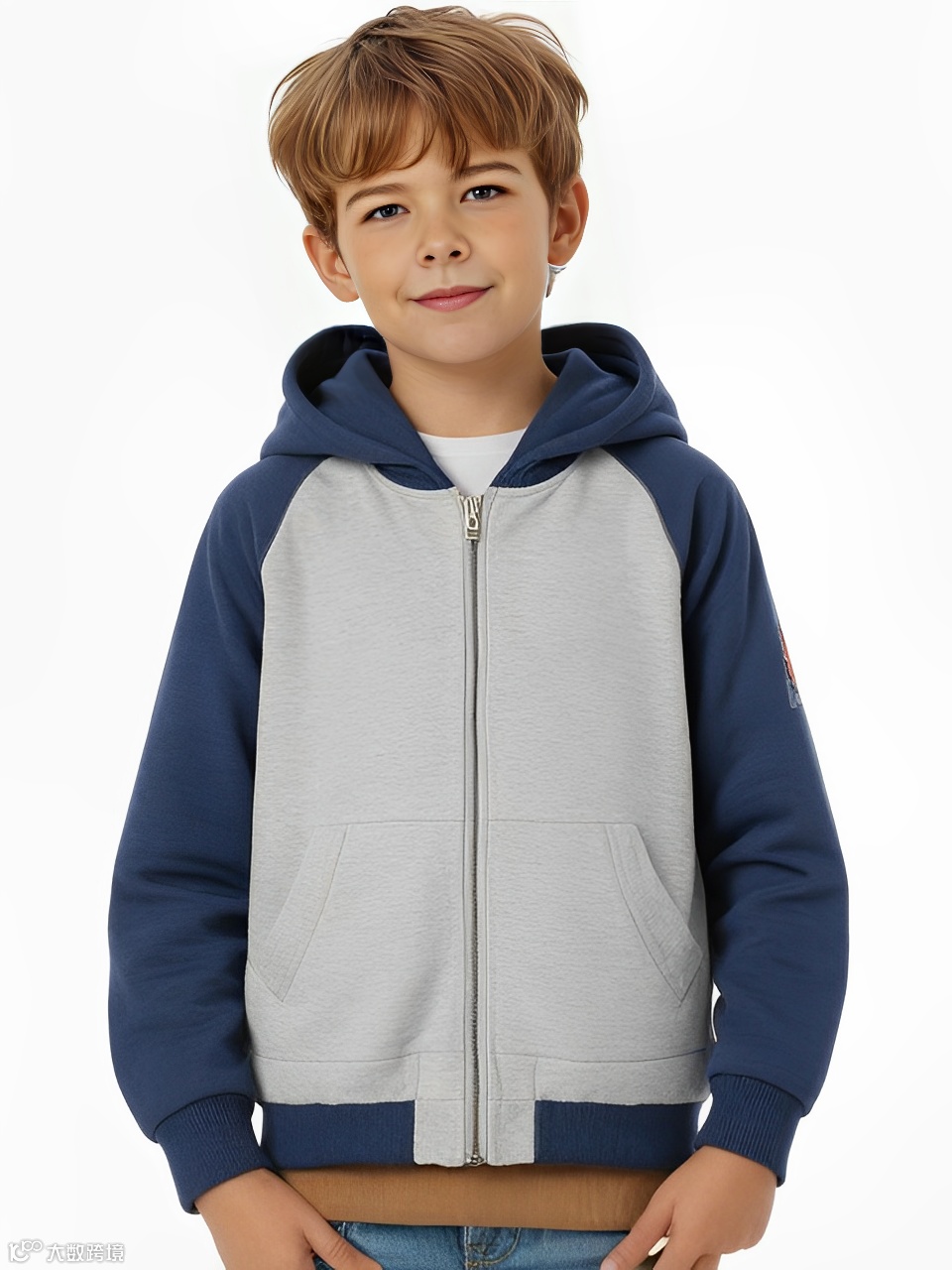 十秒钟变身时尚小达人：AI童模试衣，让购物如此简单！