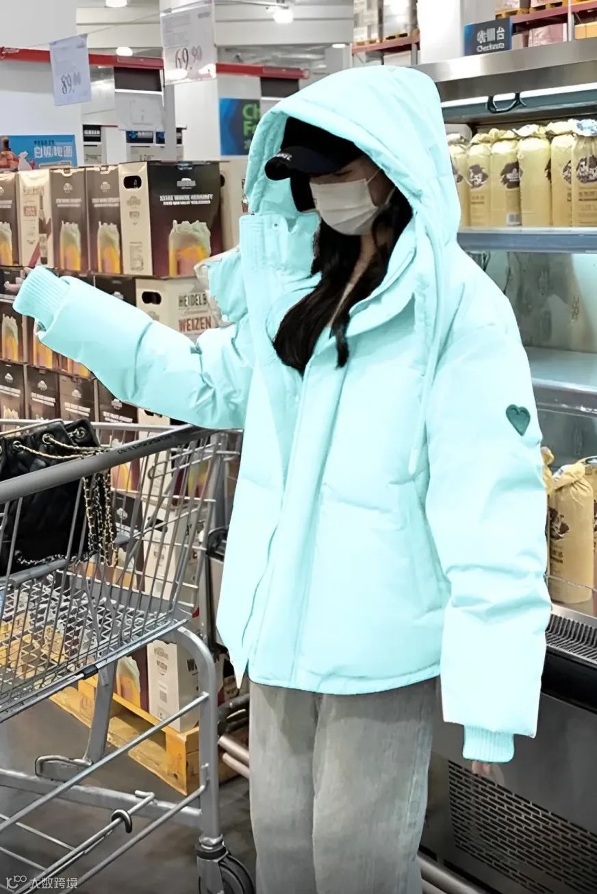 棉服一键换色：时尚从未如此简单