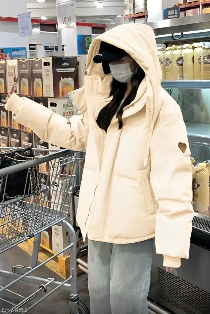 棉服一键换色：时尚从未如此简单