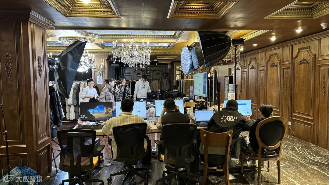 海宁皮草产业带的直播间里，藏着中国人的皮衣秘密