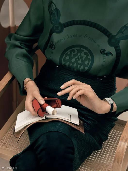 爱马仕发售口红,帮年轻人实现奢侈品自由?