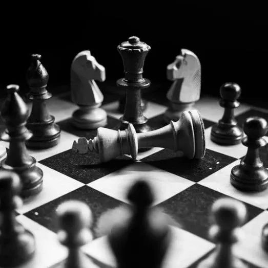 长视频的无限战争：3种模式，2种眼光，1种结局