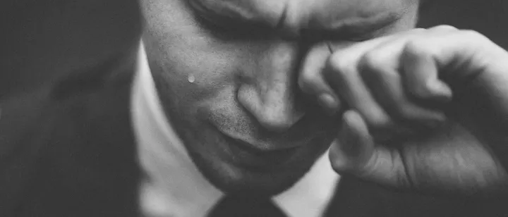 全员卖货、紧急转行…为了活下去，企业们都在做什么？