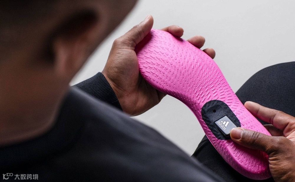 一周消费观察|3·15晚会延迟播出；天猫超市回应大数据杀熟；Chanel妇女节广告文案翻车